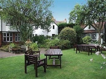 The Tudor Court Hotel 솔리헐 외부 사진