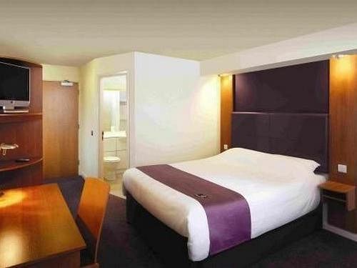 The Tudor Court Hotel 솔리헐 외부 사진